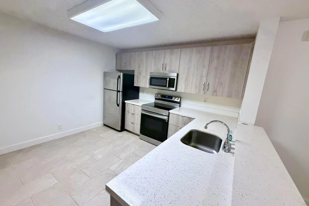 10111 W Sunrise Blvd #104, Plantation: photo 1 of 18