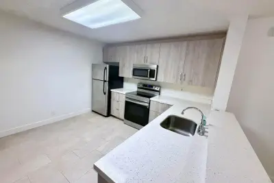 10111 W Sunrise Blvd #104, Plantation: photo 1 of 18