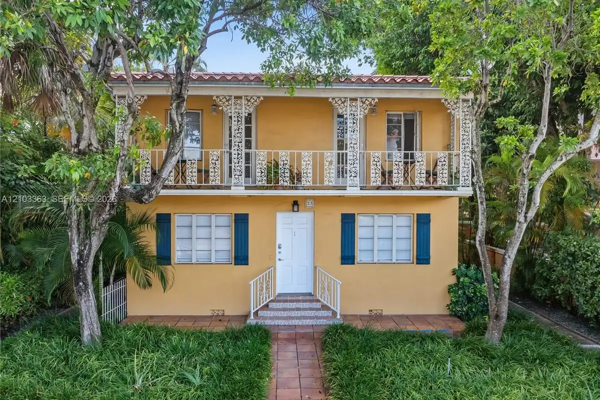 23 Majorca Ave, Coral Gables: photo 1 of 33