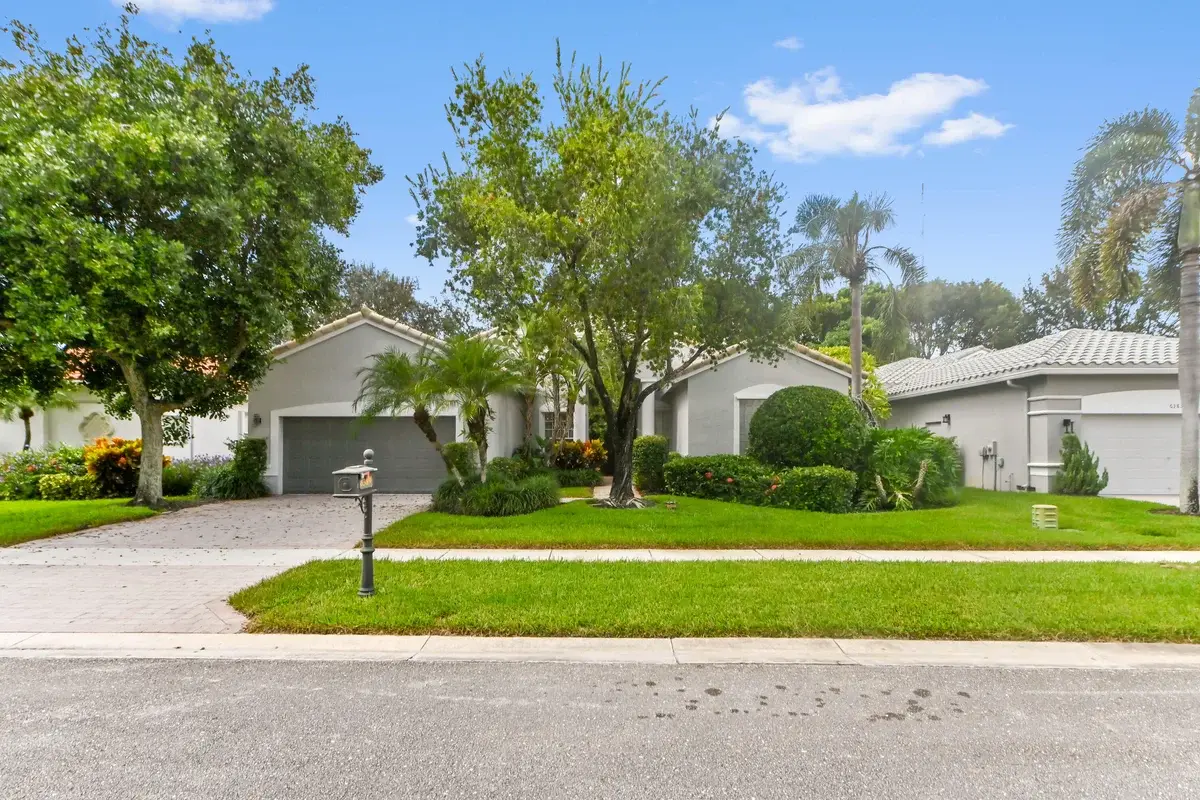 6389 Cortona St, Lake Worth: photo 1 of 41