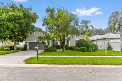6389 Cortona St, Lake Worth: photo 1 of 41