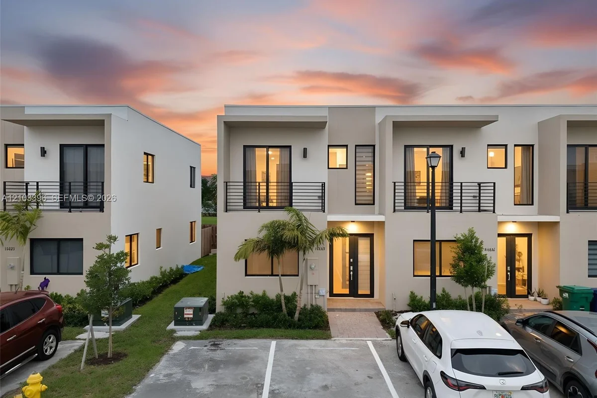 13855 SW 261st St, Miami: photo 1 of 56