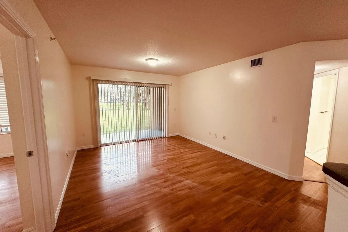 4131 San Marino Blvd, West Palm Beach: photo 1 of 18