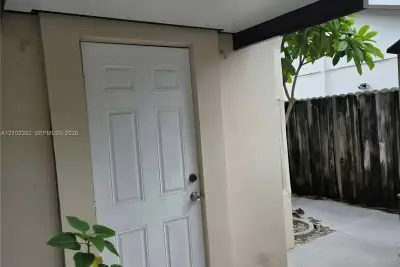5871 NW 199th St #5871L, Hialeah: photo 1 of 13
