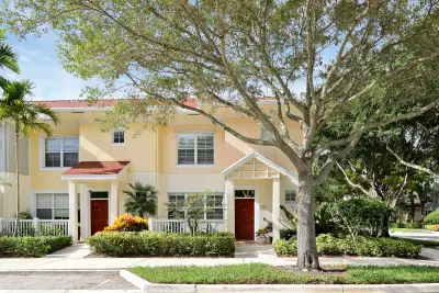 776 Dakota Dr #106, Jupiter: photo 1 of 43