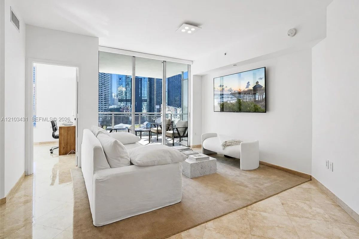350 S Miami Ave #2304, Miami: photo 1 of 45