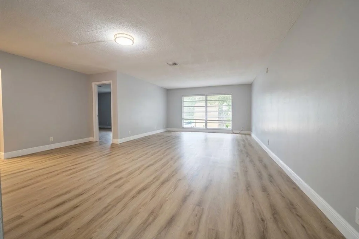 1740 NW 60th Ave #10, Sunrise: photo 1 of 9