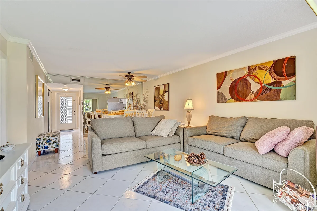 22 Abbey Ln #106, Delray Beach: photo 1 of 34