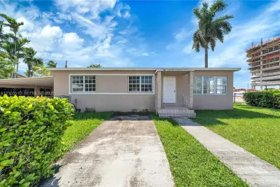 3694 NW 19th St, Miami: photo 1 of 1