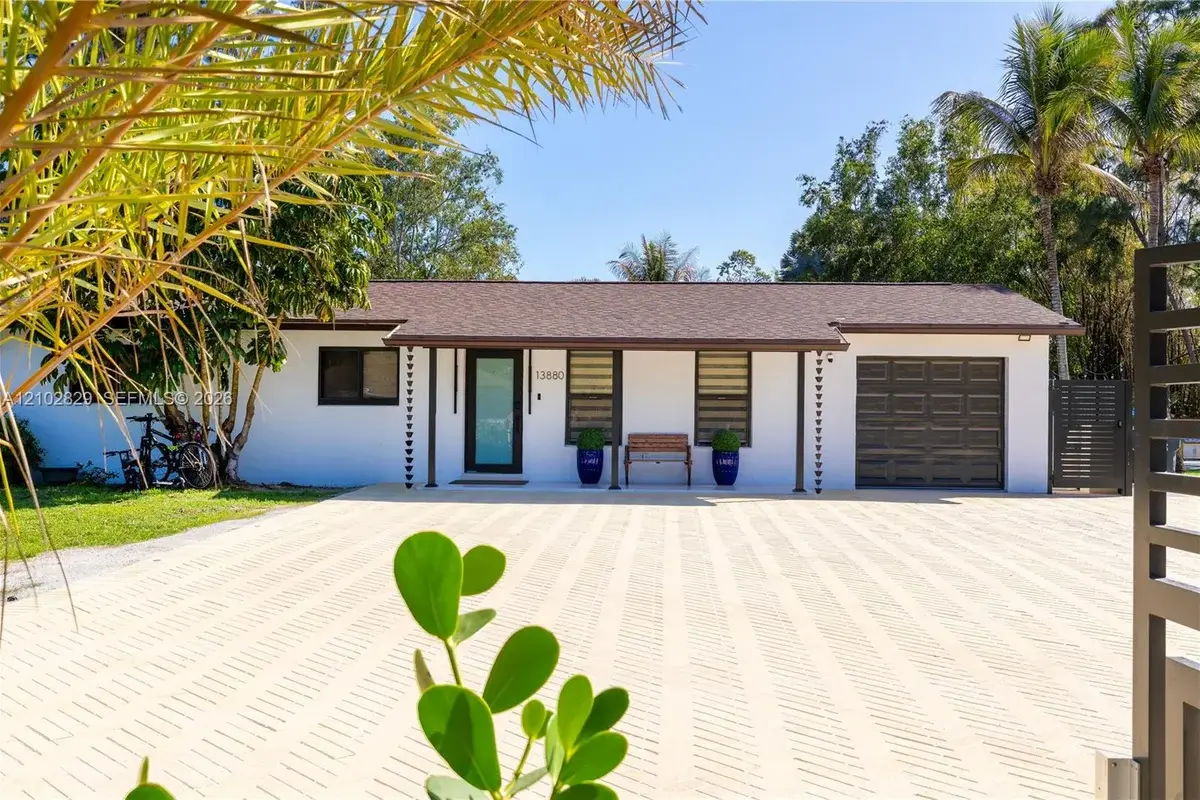 13880 Persimmon Blvd, Royal Palm Beach: photo 1 of 34