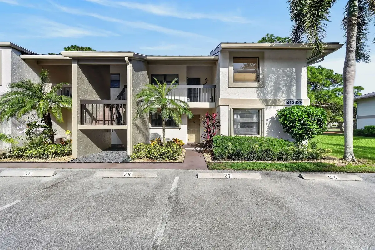 12926 Briarlake Dr #104b, Palm Beach Gardens: photo 1 of 45