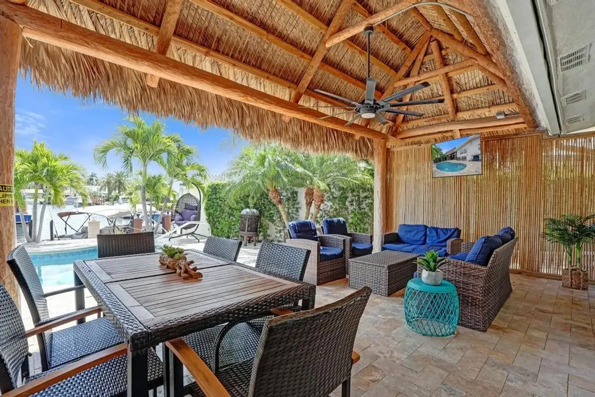 1004 NE 26th Ave, Pompano Beach: photo 1 of 60