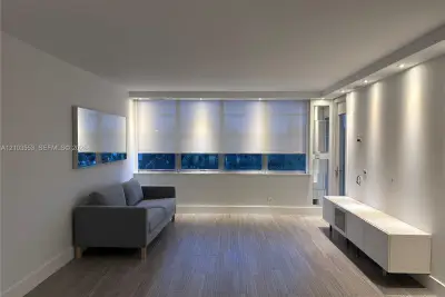 2771 Taft St #412, Hollywood: photo 1 of 17