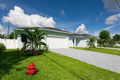 2367 E Faith Ave, West Palm Beach: photo 1 of 54