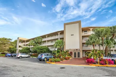 1903 Bermuda Cir #B4, Coconut Creek: photo 1 of 32