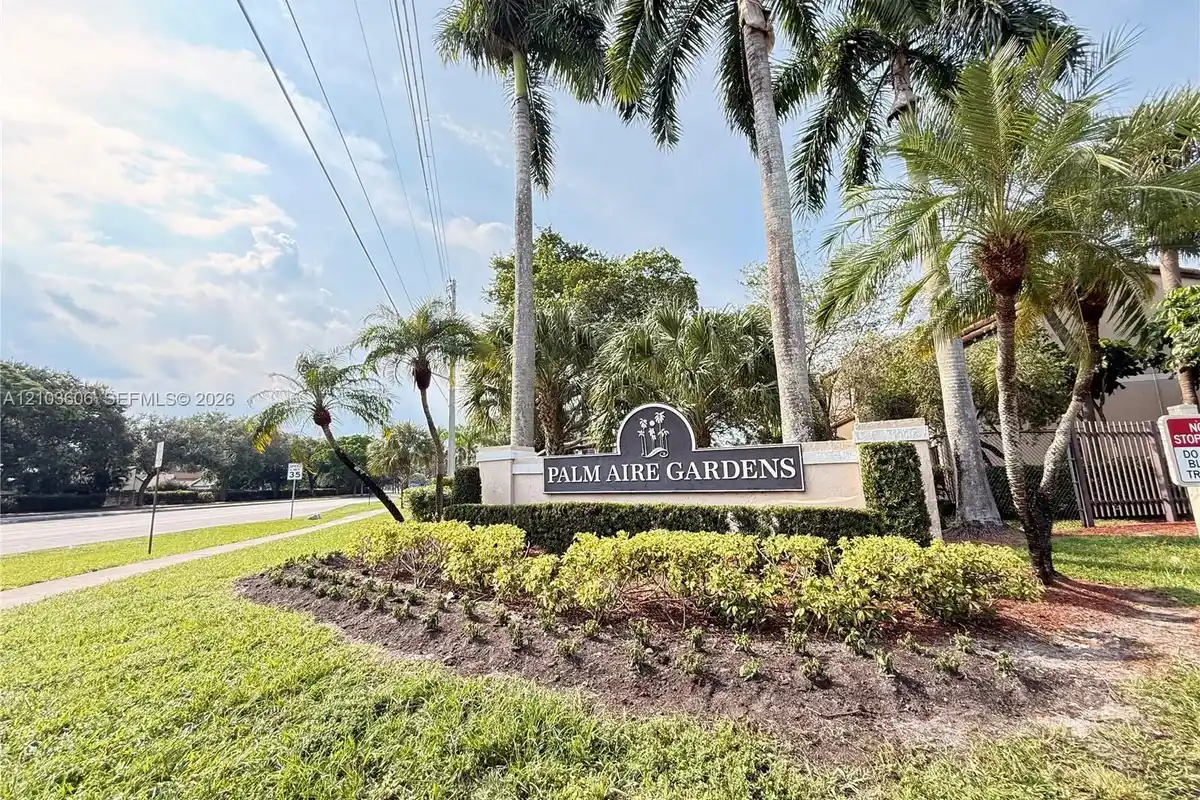 4421 W Mcnab Rd #10, Pompano Beach: photo 1 of 26