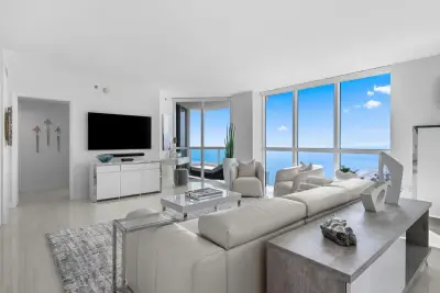 101 S Fort Lauderdale Beach Blvd #1807, Fort Lauderdale: photo 1 of 36