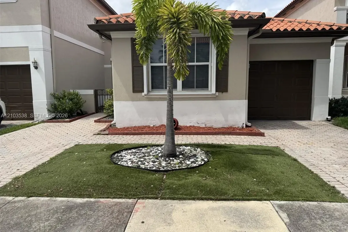 14312 NW 83rd Pl, Miami Lakes: photo 1 of 13