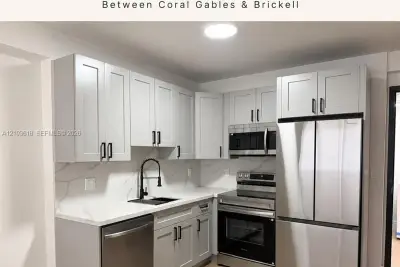1148 SW 27th Ave #3, Miami: photo 1 of 2