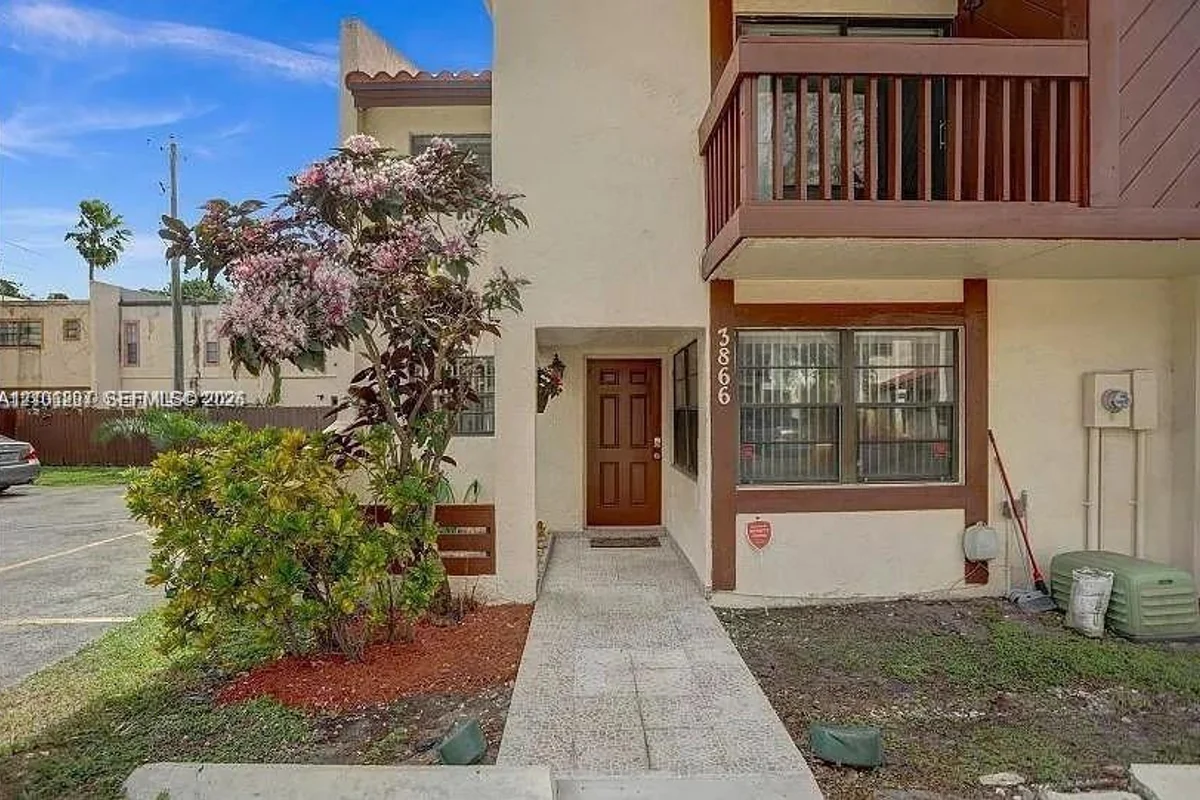 3866 SW 52nd Ave, Hollywood: photo 1 of 1