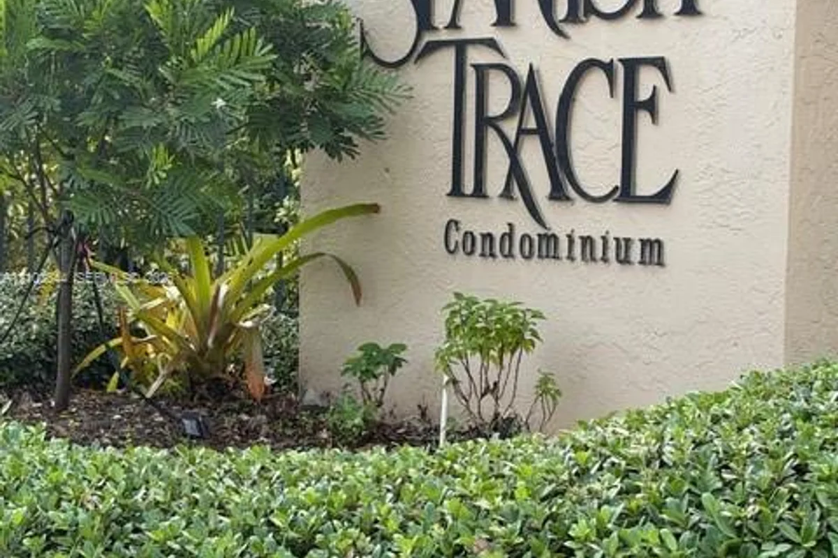 10836 N Kendall Dr #V13, Miami: photo 1 of 7