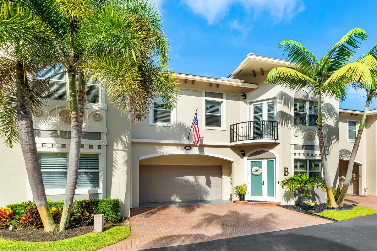 1840 Highland Grove Dr, Delray Beach: photo 1 of 37