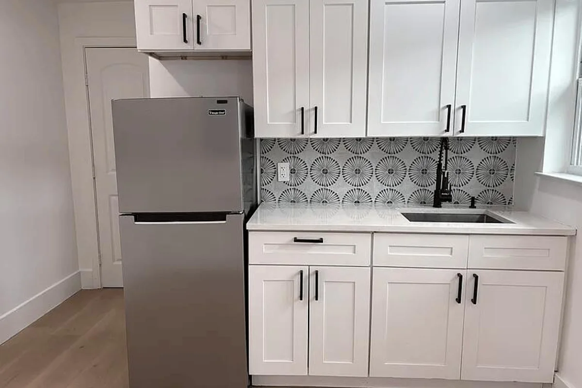 1720 N 17th Ave #2, Hollywood: photo 1 of 7