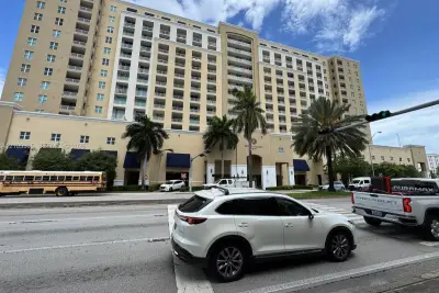 117 NW 42nd Ave #1511, Miami: photo 1 of 27
