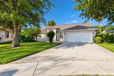 1185 Wild Cherry Ln, Wellington: photo 1 of 33