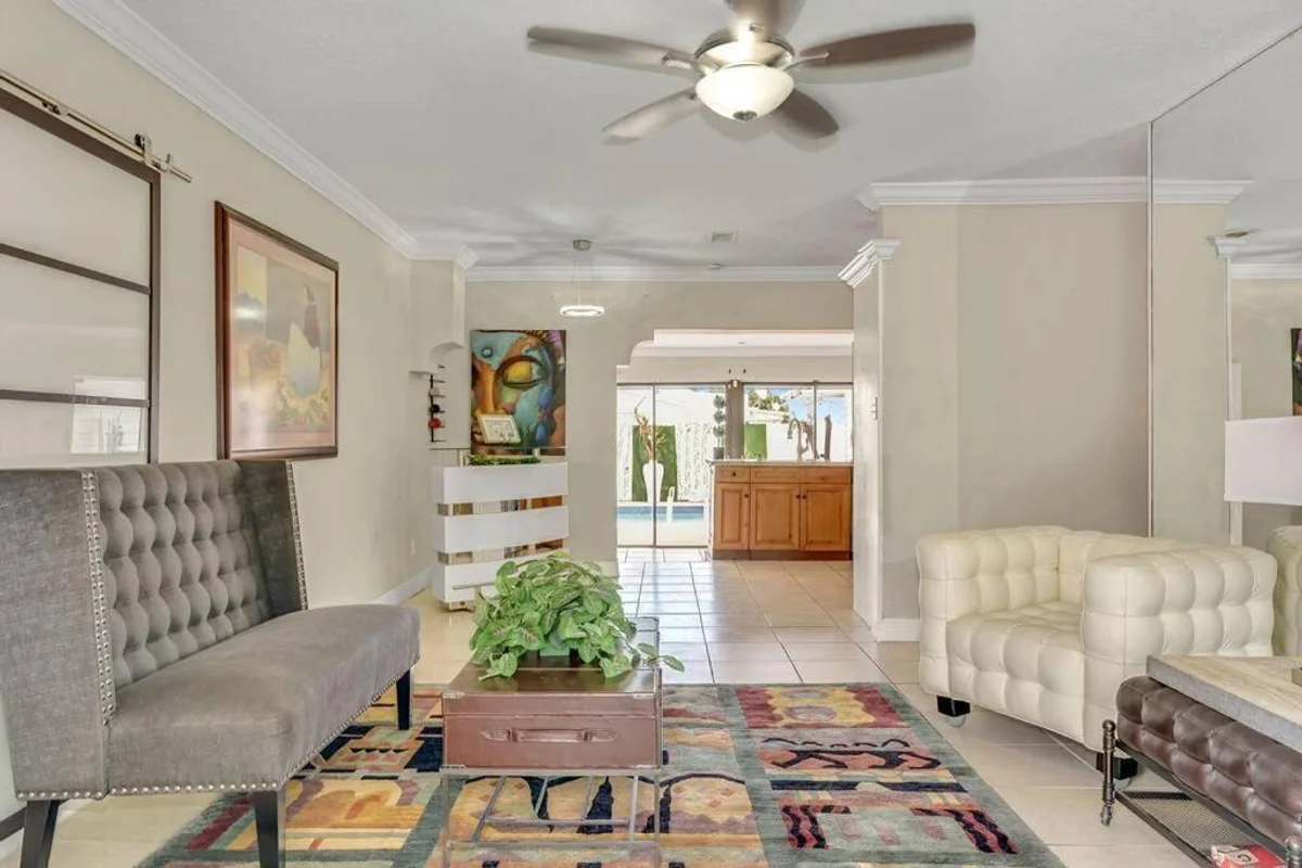3321 SW 32nd Ave, West Park: photo 1 of 16