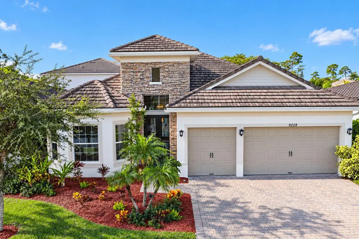 9228 Greenspire Ln, Lake Worth: photo 1 of 58