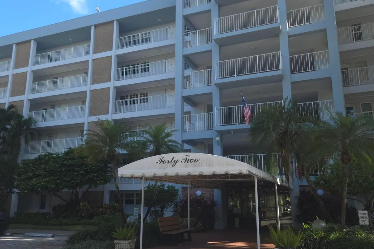 3150 N Course Ln #409, Pompano Beach: photo 1 of 24
