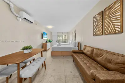 1685 Jefferson Ave #6, Miami Beach: photo 1 of 20