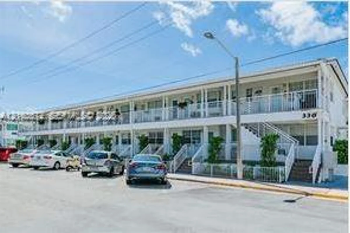 330 74th St #1, Miami Beach: photo 1 of 1