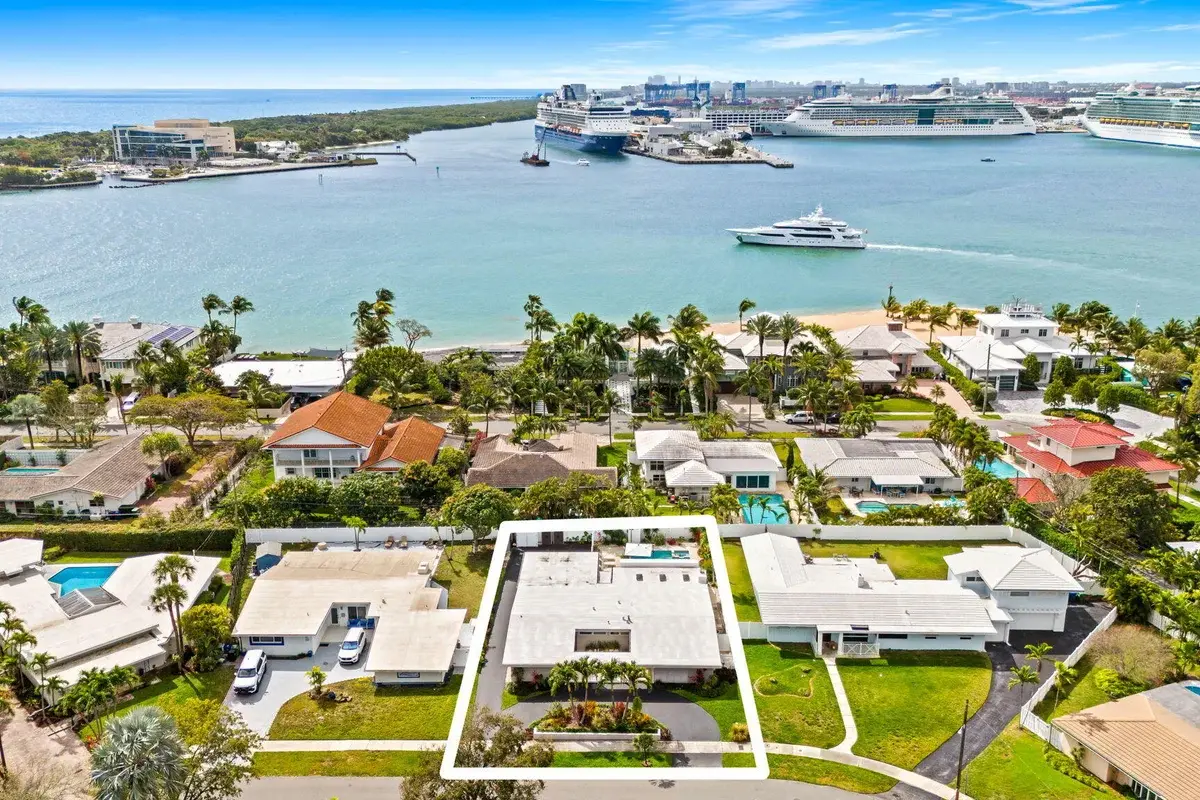 2208 19th St, Fort Lauderdale: photo 1 of 42