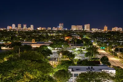 100 N Federal Hwy #1416, Fort Lauderdale: photo 1 of 21