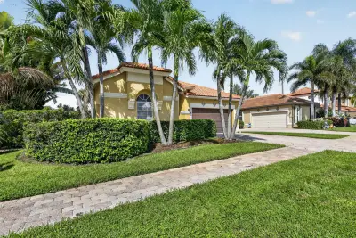 8085 Saw Palmetto Ln, Boynton Beach: photo 1 of 68