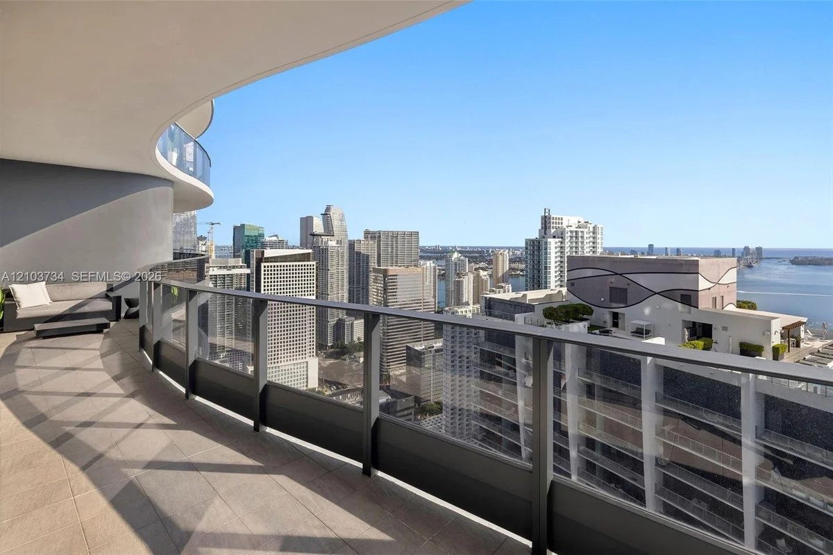 1000 Brickell Plz #PH5403, Miami: photo 1 of 51