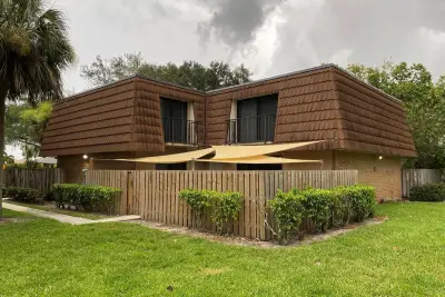 137 Heritage Way #10a, West Palm Beach: photo 1 of 10
