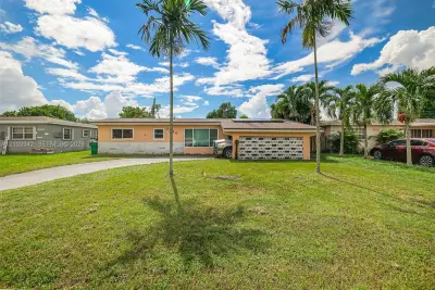 7330 Tropicana St, Miramar: photo 1 of 47