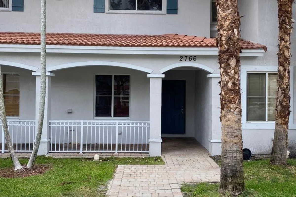 2766 SW 82nd Ave #105, Miramar: photo 1 of 31