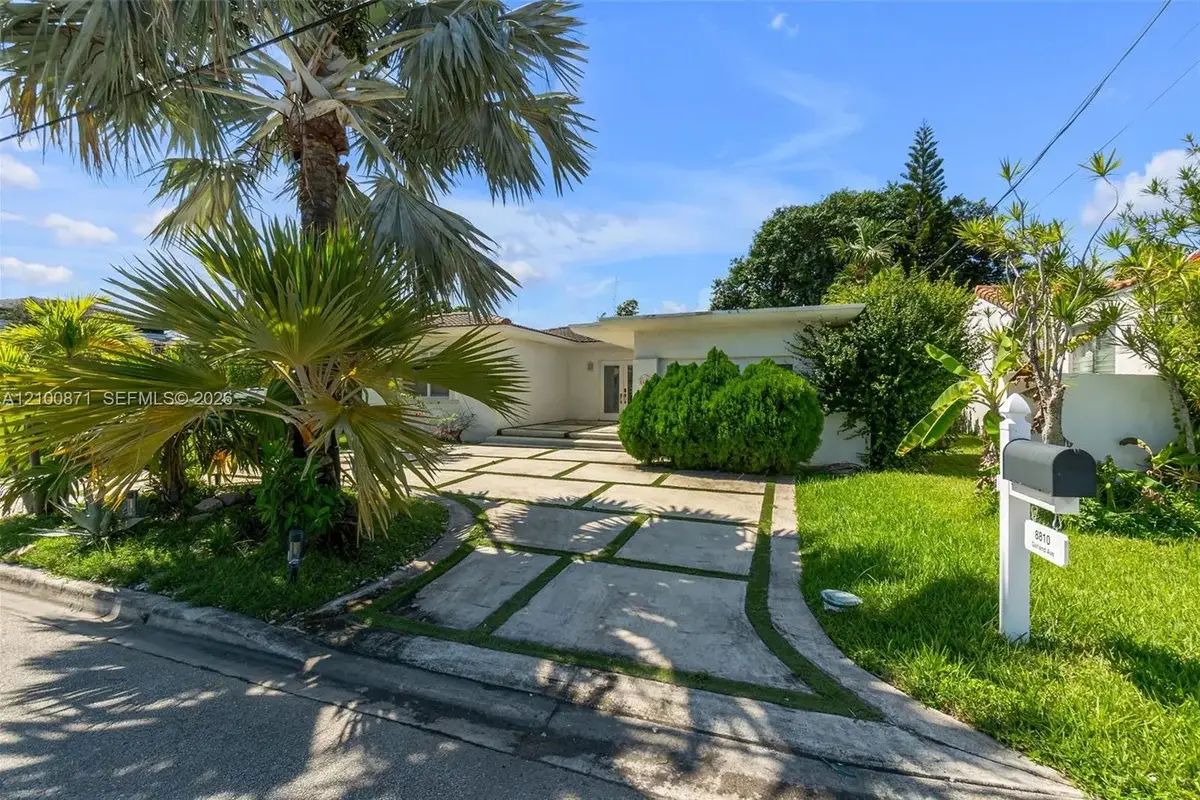 8810 Garland Ave, Surfside: photo 1 of 38