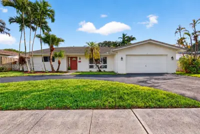 4110 Roosevelt St, Hollywood: photo 1 of 52