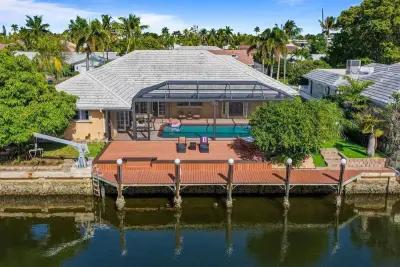 5307 NE 32nd Ave, Fort Lauderdale: photo 1 of 44