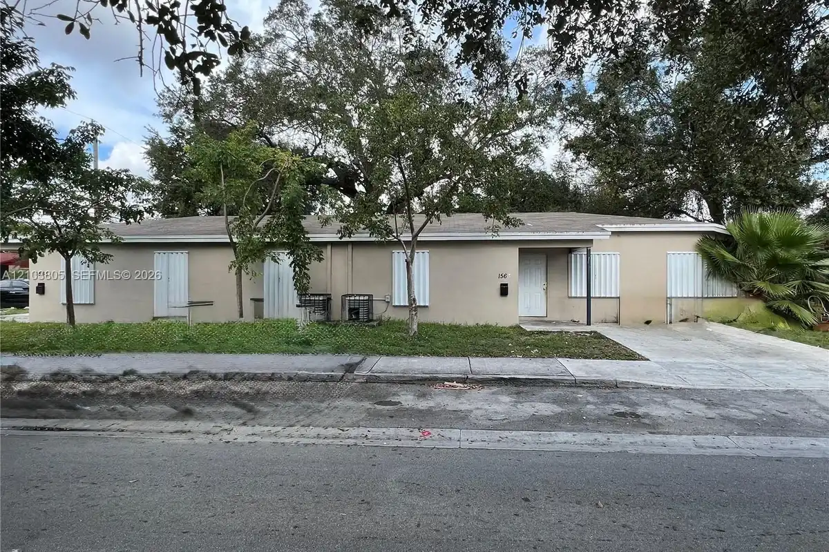 1565 NW 47th St #1563, Miami: photo 1 of 16