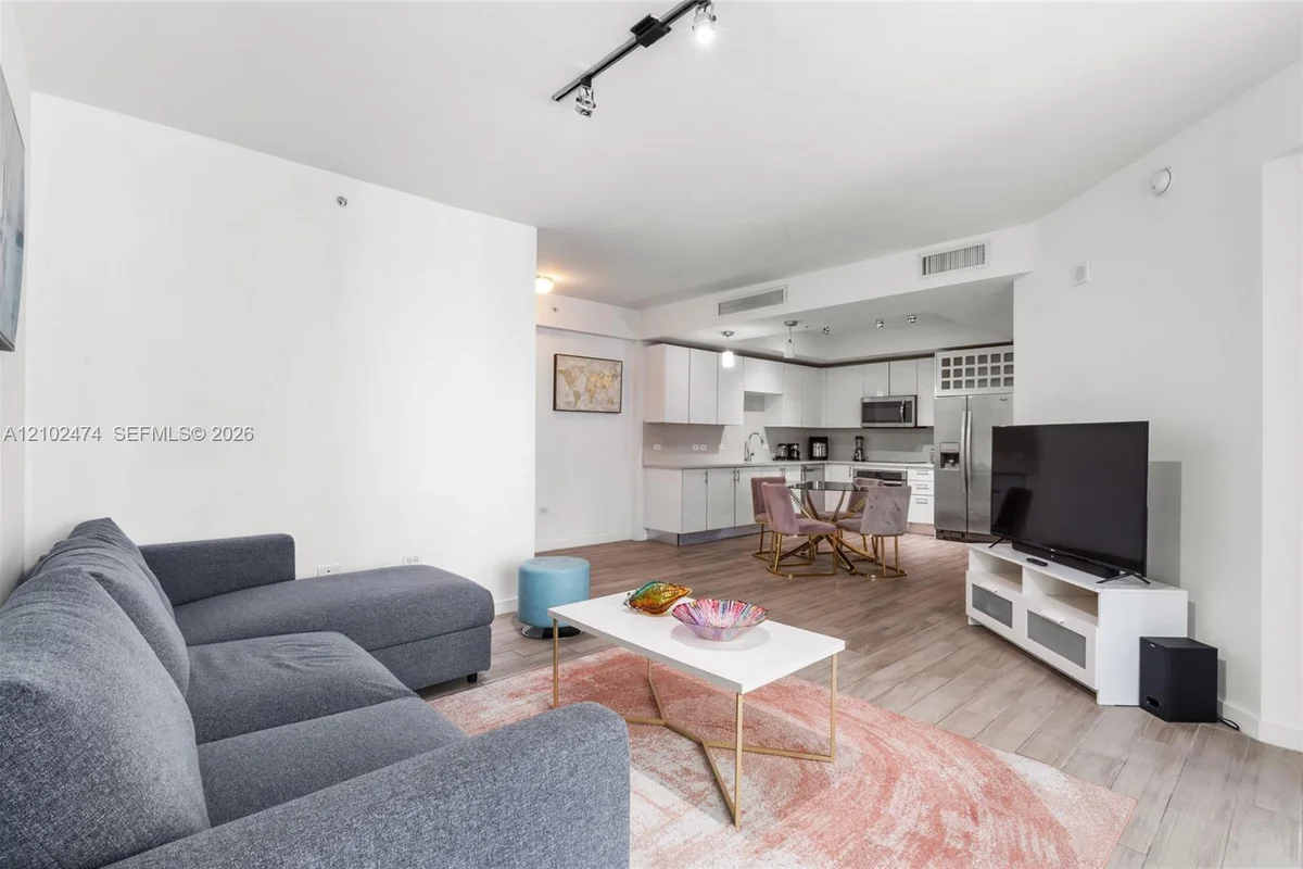 999 SW 1st Ave #2601, Miami: photo 1 of 28