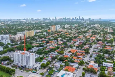 2351 Douglas Rd #611, Miami: photo 1 of 34