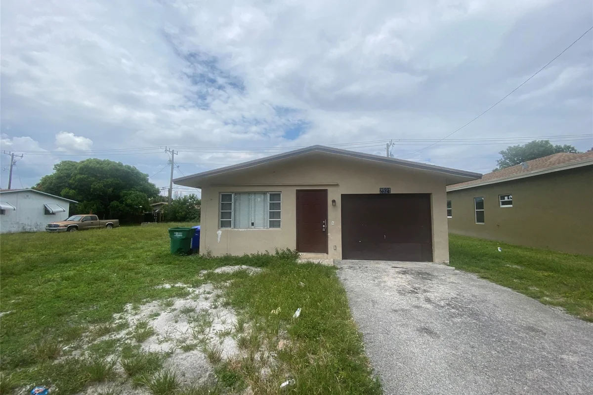 2521 NW 15th Ct, Fort Lauderdale: photo 1 of 1