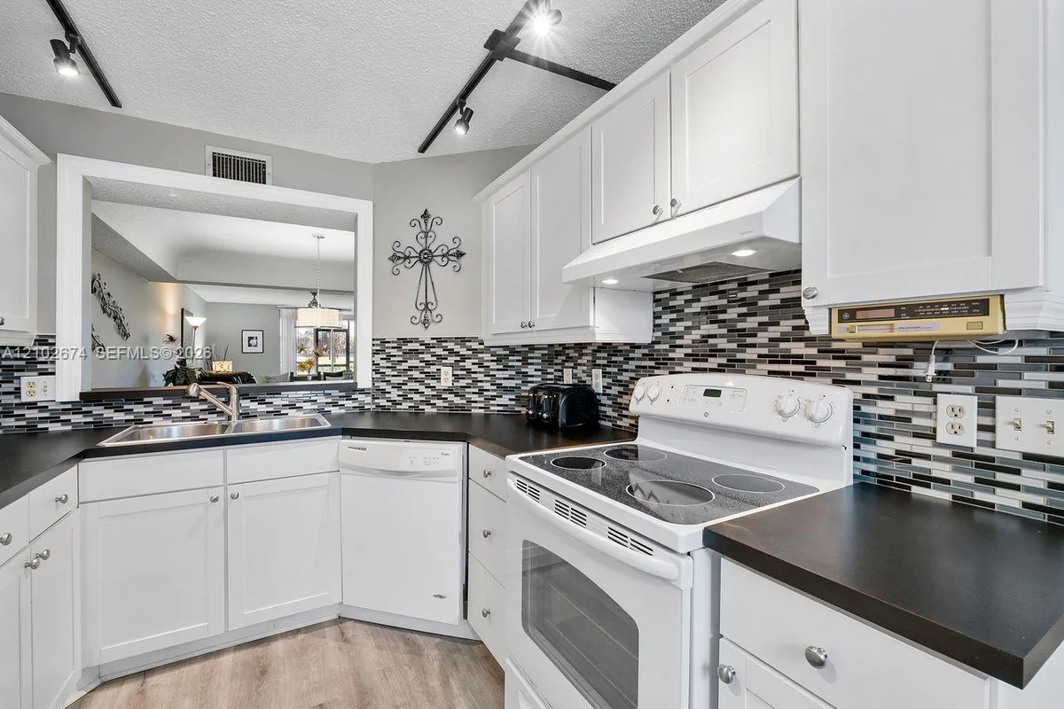 23249 N Barwood Ln N #102, Boca Raton: photo 1 of 40