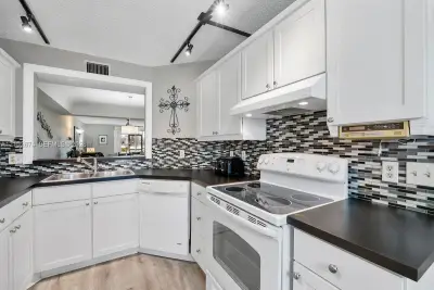 23249 N Barwood Ln N #102, Boca Raton: photo 1 of 40
